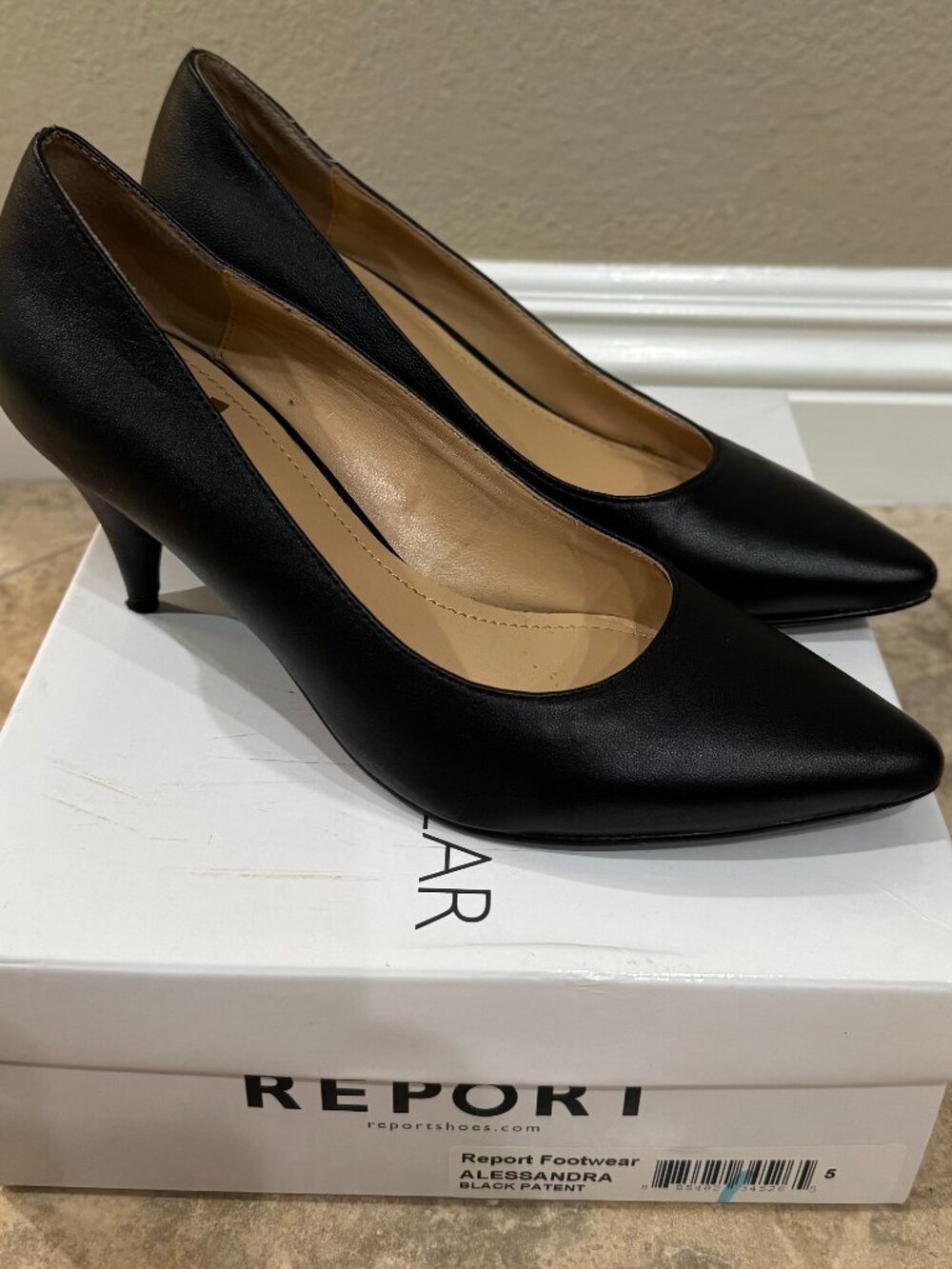 REPORT Allessandra Black Patent Leather Work Office Heels Pumps Women's 5.0 Box